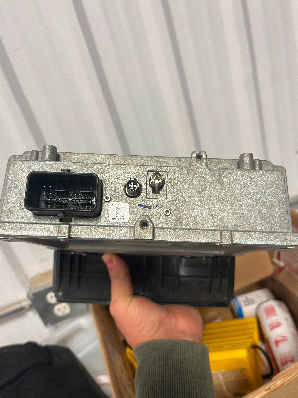 Harley Davidson Boom Box 4.3 radio head in Other in Swift Current - Image 3