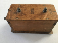 ANTIQUE SPLITDORF LABORATORY AUXILARY COIL WOOD DOVETAIL BOX