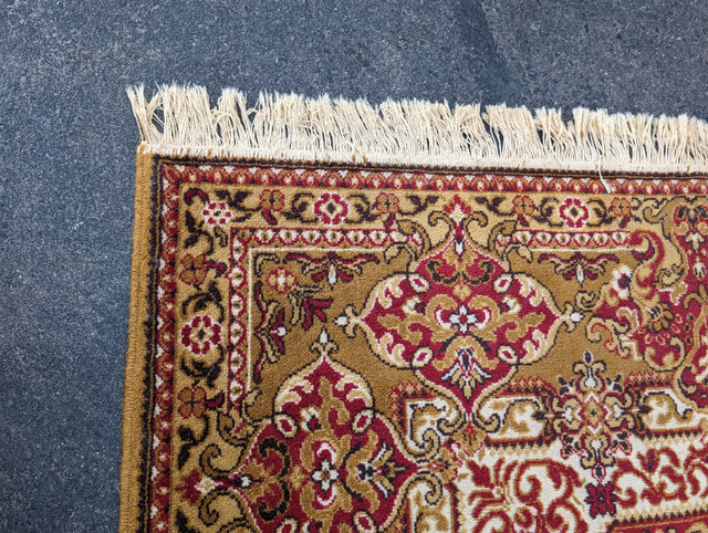 Large Persian Style Floor Area Rug 9X6 in Rugs, Carpets & Runners in Oakville / Halton Region - Image 3