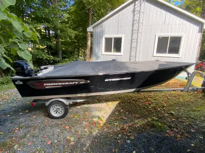 Chaloupe aluminium 16' Starfish de Princecraft 2016 Avec remorque REMEQ aluminium Moteur Mercury 25...