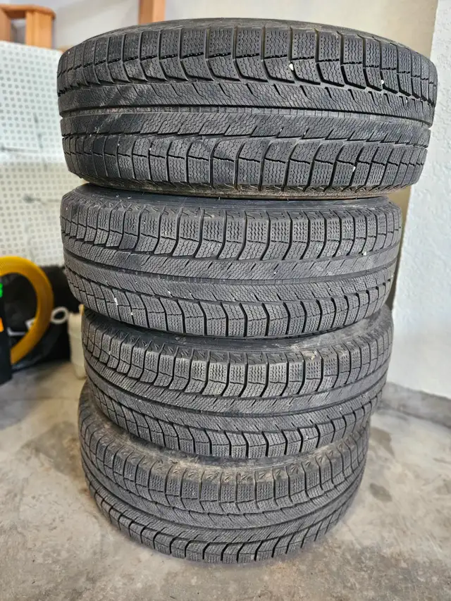 235 65 18r winter tires in Tires & Rims in Kitchener / Waterloo - Image 6