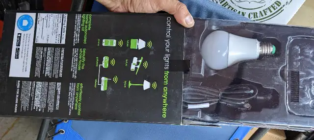 TCP Connected Automated Smart Home Lighting System Starter Kit in Indoor Lighting & Fans in Mississauga / Peel Region - Image 4