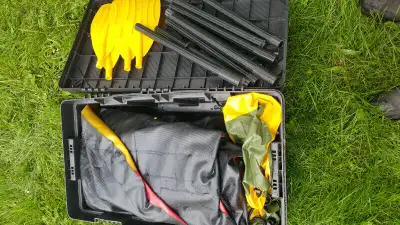 Sevylor Outback 360 with 4 oars 2 seats no leaks no patches and pump and with carrying box 350kg max...