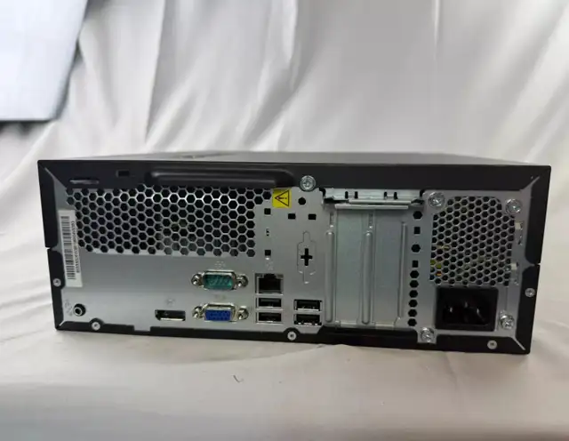 Ordinateur Lenovo ThinkCentre M720e I7-9700 32GB 256GB SSD WIN11 in Desktop Computers in City of Montréal - Image 3