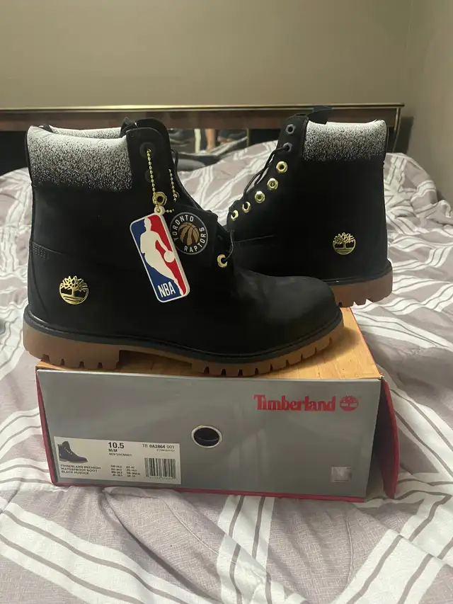 TIMBERLAND BOOTS in Men's Shoes in City of Toronto - Image 3