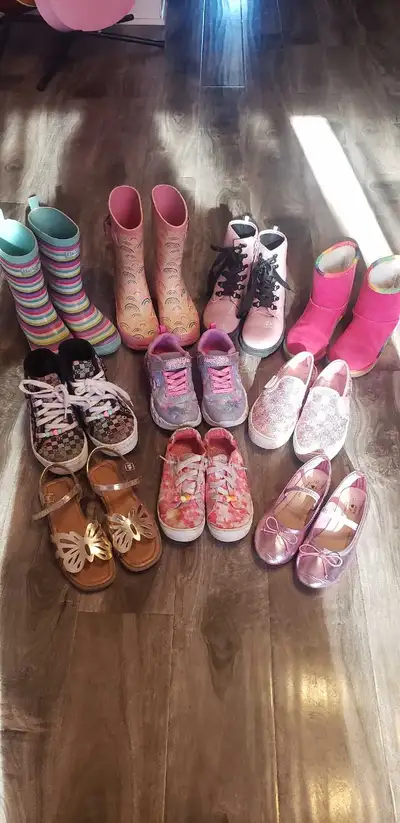 Girl's shoes Size 1 Youth, View more