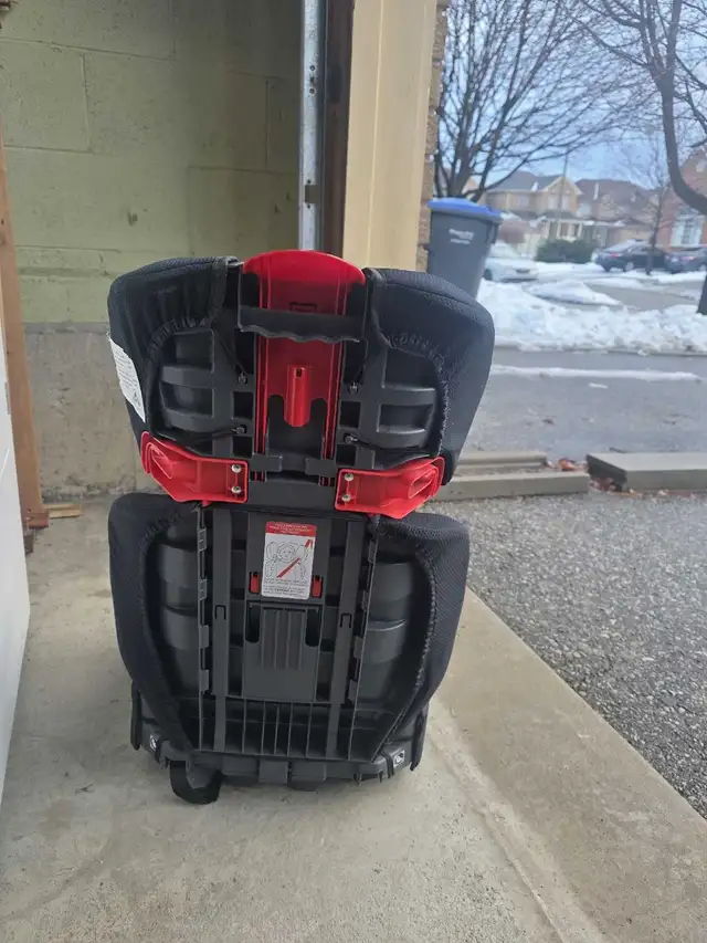 Car seat for kids. in Strollers, Carriers & Car Seats in Mississauga / Peel Region - Image 3