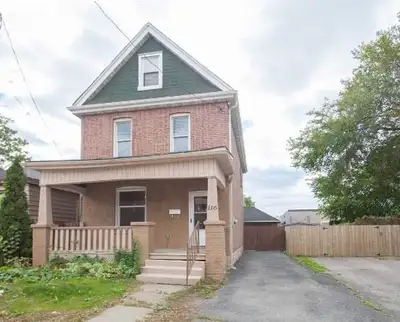 Rooms Available for Rent 116 Beach Road, Hamilton