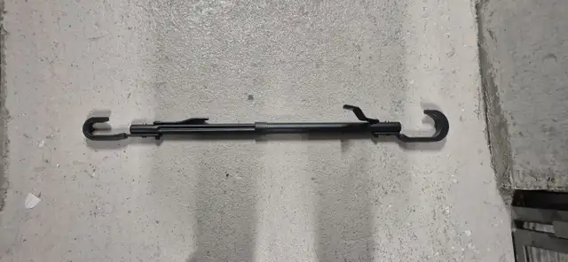 YAKIMA RIDGEBACK 4 BIKE RACK (USED 3X) in Frames & Parts in Ottawa - Image 4