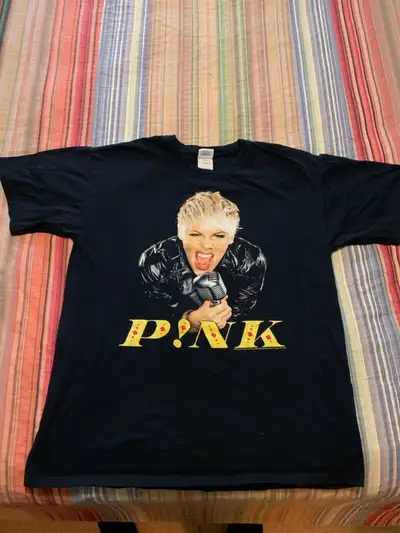 PINK 2009 Tour T shirt.  PINK FLOYD TEE, View more