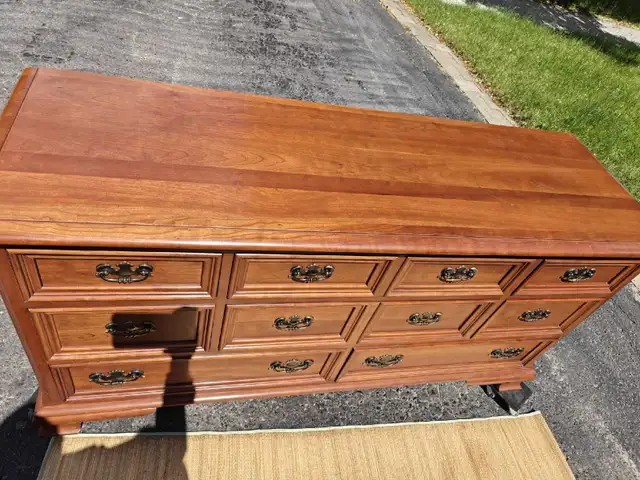 GIBBARD Dresser GREAT CONDITION CAN DELIVER  in Dressers & Wardrobes in City of Toronto - Image 6
