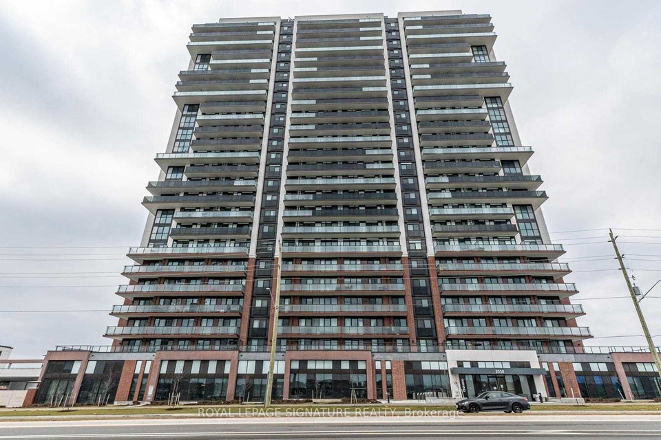 OSHAWA — Studio Apartment 5