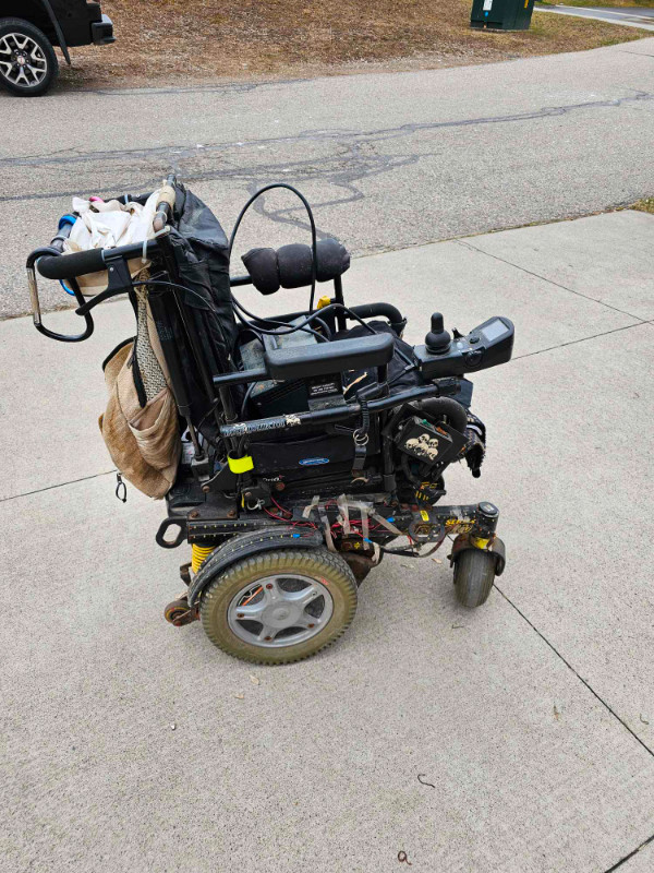 Electric wheelchair in Health & Special Needs in Woodstock