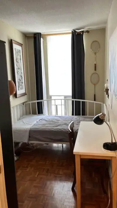 small room for student