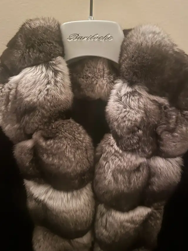 manteau de vison in Women's - Tops & Outerwear in Québec City - Image 3