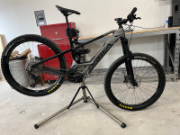 2022 Orbea Wild FS EMTB Large in mint condition!