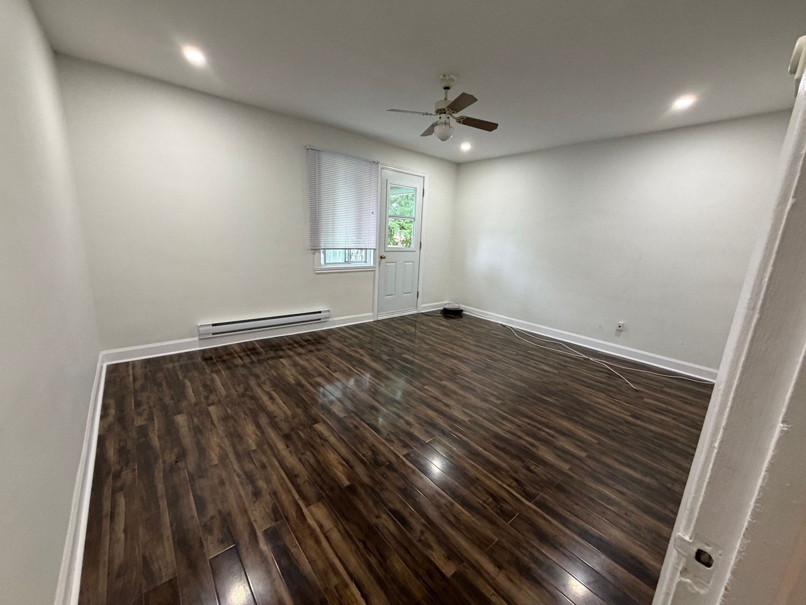 3.5 apartment (metro Cremazie) for sept 1 — photo 2