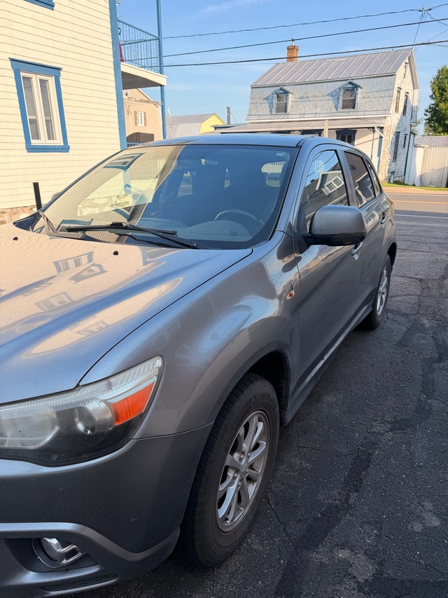 Mitsubishi RVR 2011