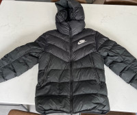 Nike puffer jacket** size small