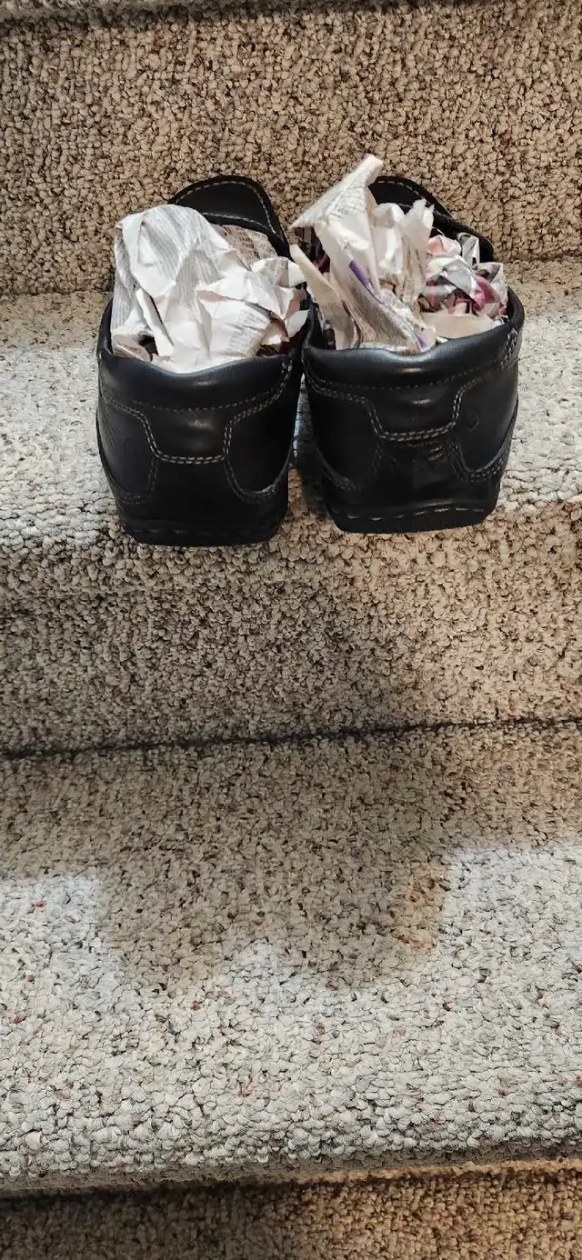 Rockport Leather Loafers in Men's Shoes in Ottawa - Image 6