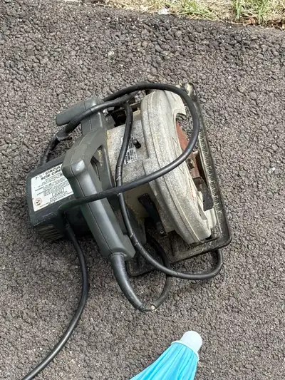 Rotating saw for sale for $10, View more