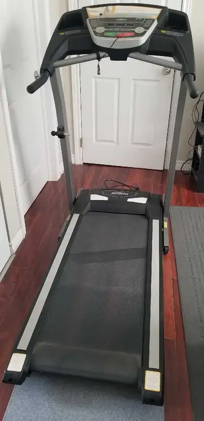 Treadmill Foldable very good condition make Tempo Fitness model 610T
