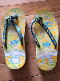 Girls Cute Sanrio flip flops - fits size 1
