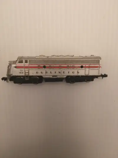 N scale Burlington diesel locomotive 153, View more