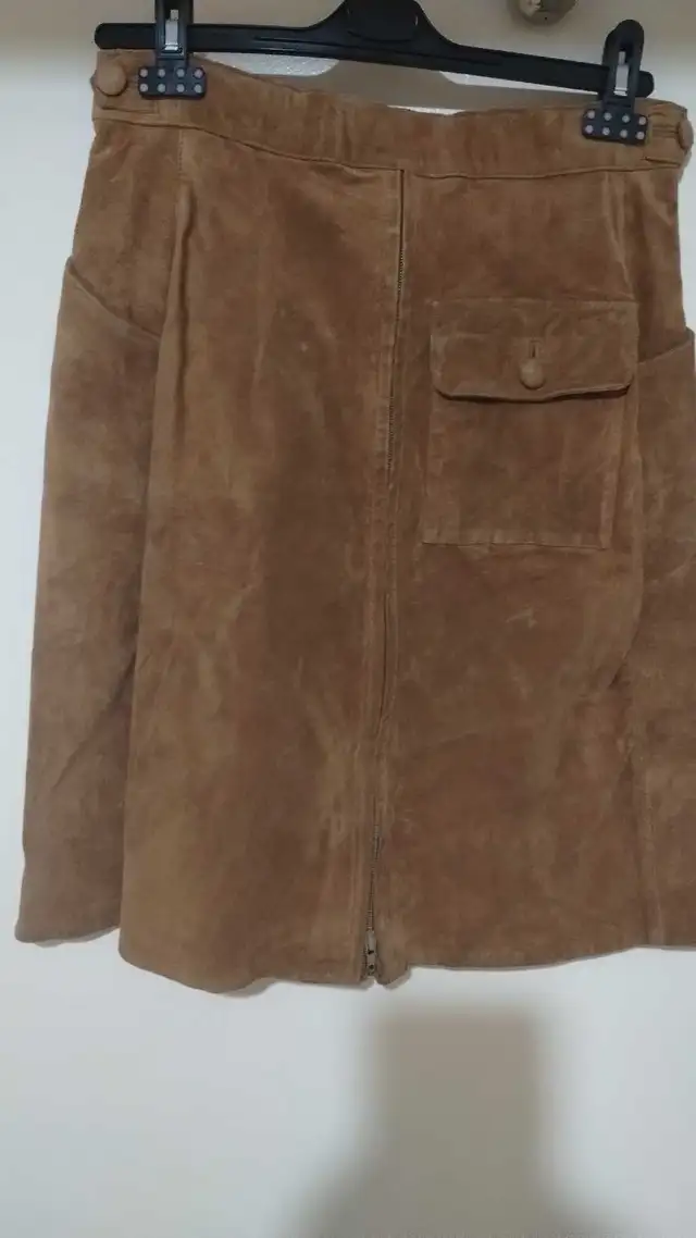 Vera Pelle Skirt in Women's - Bottoms in City of Toronto - Image 2