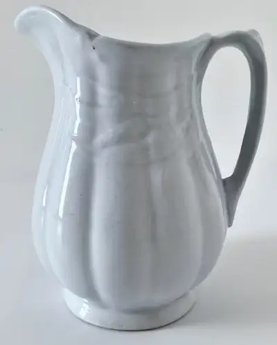Antiquité 1864 Collection Pichet porcelaine Burlem Angleterre, View more