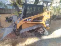 SKID STEER BOBCAT SERVICE DUMP TRUCK 