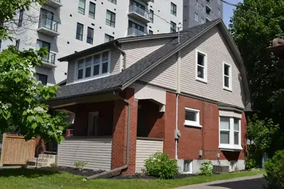 Waterloo House for Rent, 4 rooms available