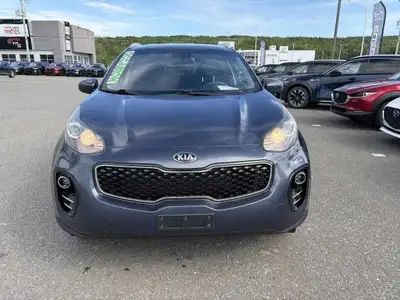 Kia Sportage LX 2017 AWD – Très bonne conduite Je vends mon Sportage LX AWD 2017. Le véhicule roule...