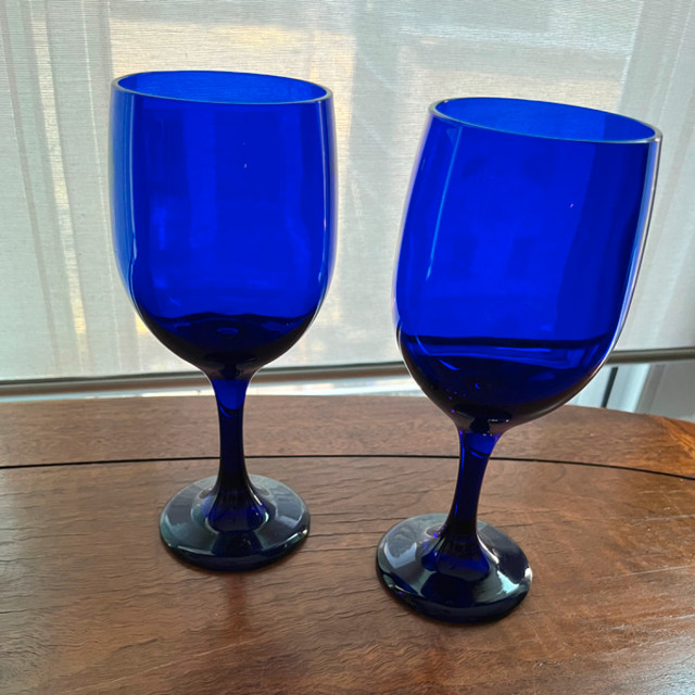 8 Cobalt blue wine glasses in Kitchen & Dining Wares in City of Toronto