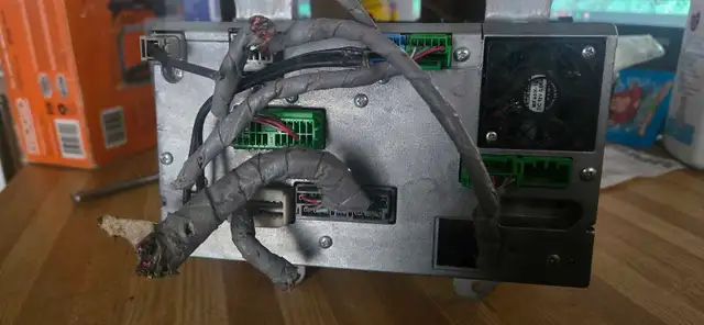 2007-2011 honda crv navigation radio in Cars & Trucks in Longueuil / South Shore - Image 4
