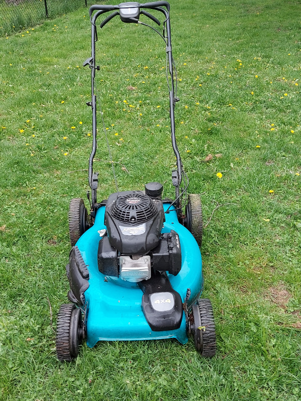 Yardworks self propelled (4x4) lawn mower with 20 inch deck