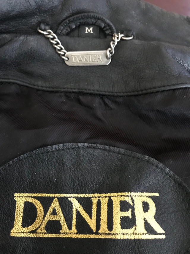 Danier Leather Jacket in Women's - Tops & Outerwear in Hamilton - Image 3