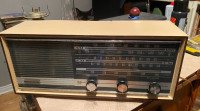Vintage Radio AM/FM GRUNDIG