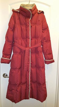 Reduced --Clean, Long Winter Coat  with Hood-- Size 8 -- Yorkton