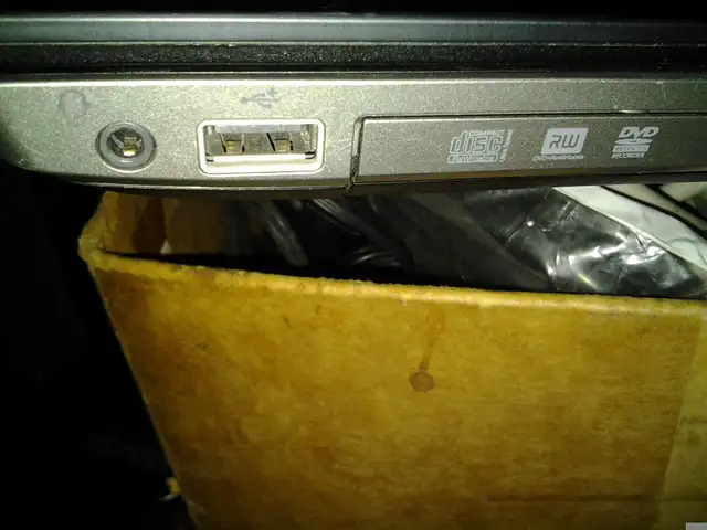 Dell Latitude E5530 15.6 i5 8g 500g win 10 pro 100+ laptop VENTE in Laptops in City of Montréal - Image 5