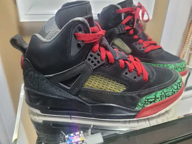 Nike Air Jordan Spizike OG Black Red Green size 9 in Men's Shoes in Kitchener / Waterloo - Image 4