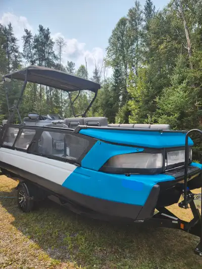 Very good condition 2022 Switch with Trailer. Only 77 hours. Brand new flooring installed under warr...