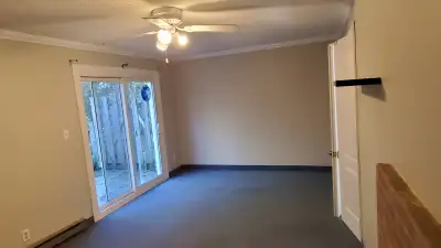 Rooms available in townhouse in University Heights. Great common space and lots of extra storage. Fu...