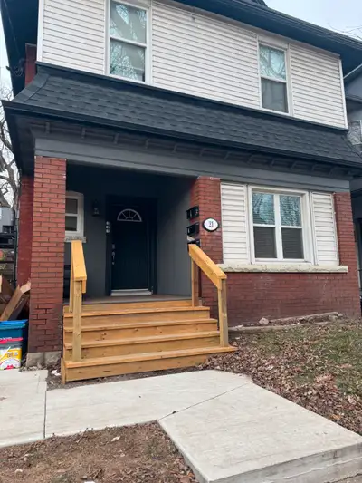 3 Bedroom Apartment for Rent - Hamilton