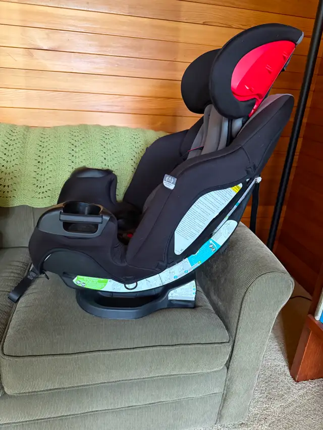 EVENFLO Symphony All in One Child Restraint System in Strollers, Carriers & Car Seats in Edmonton - Image 3