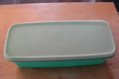 Tupperware, boîte pour céleri, vintage, View more