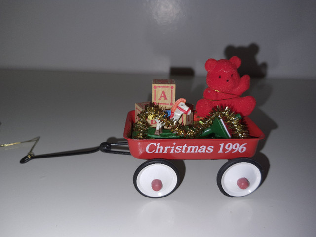 Teddy bears on chariot - Christmas Ornament dans Loisirs et artisanat  à Longueuil/Rive Sud - Image 3