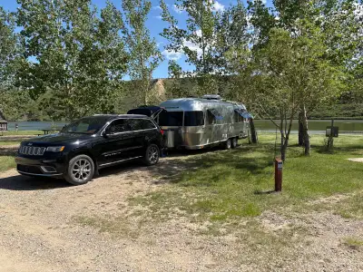 2015 Airstream Flying Cloud 25 FB New tires, new jack, new propane tank, second owner, Saskatchewan...