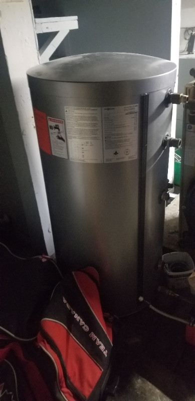 Hot water Storage tank in Heating, Cooling & Air in Whitehorse