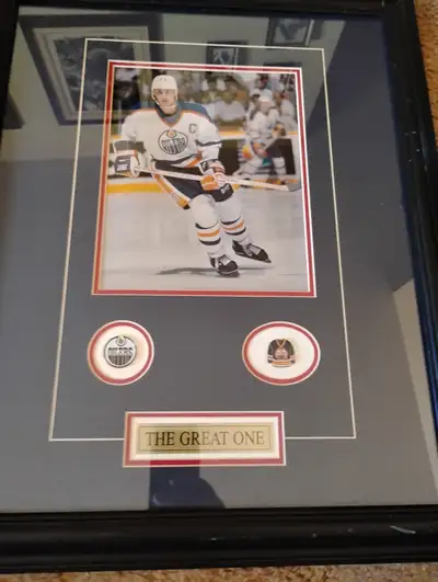 Wayne Gretzky Memorabilia, View more